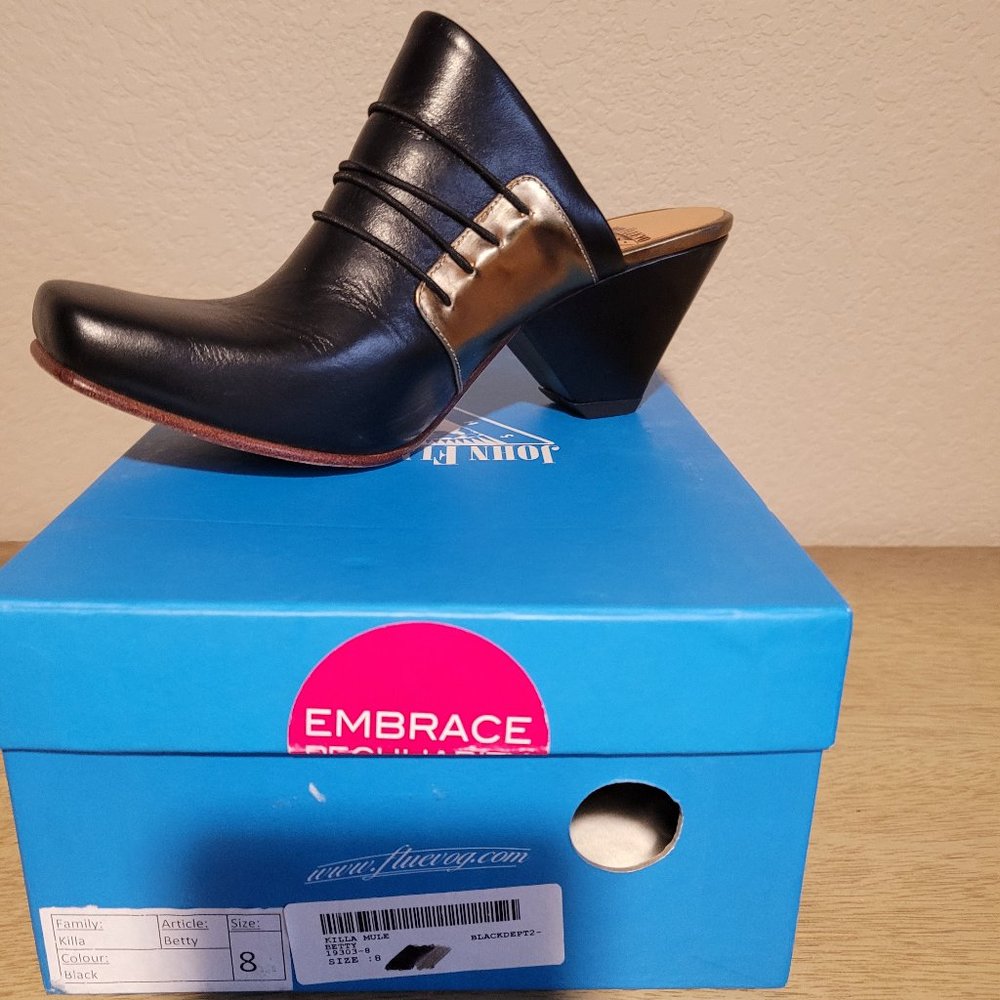 John Fluevog Women Mule SHoe